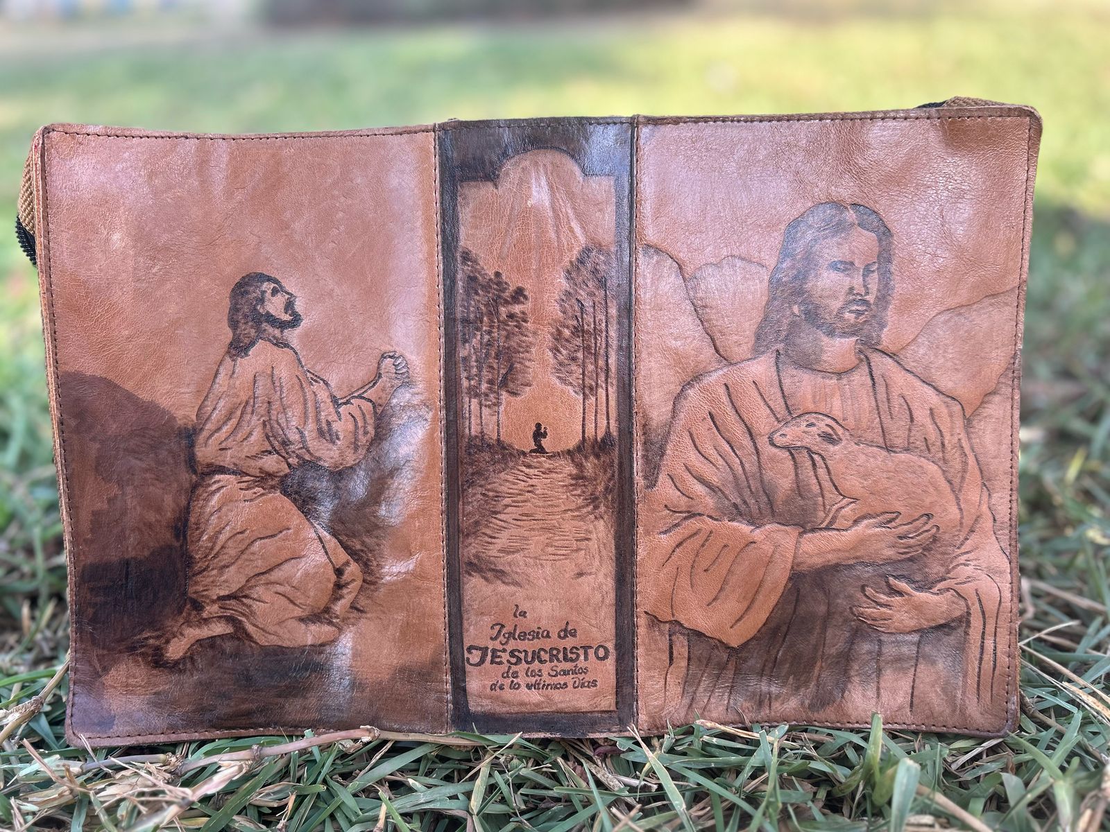 HAND-PAINTED LEATHER SCRIPTED LININGS